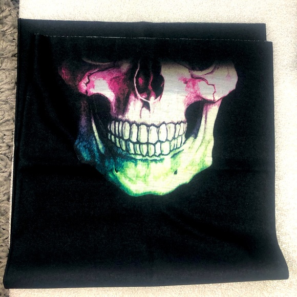 Other - Seamless face cover